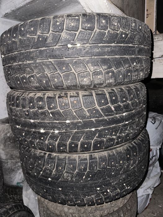 R16 215/60 шипованные шины