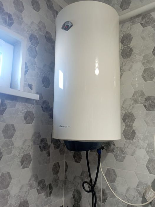 Бойлер Ariston 80 литров