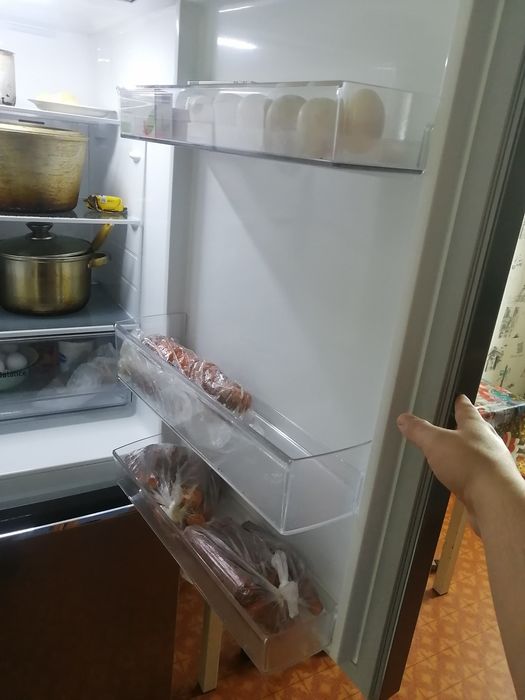 Продам холодильник LG