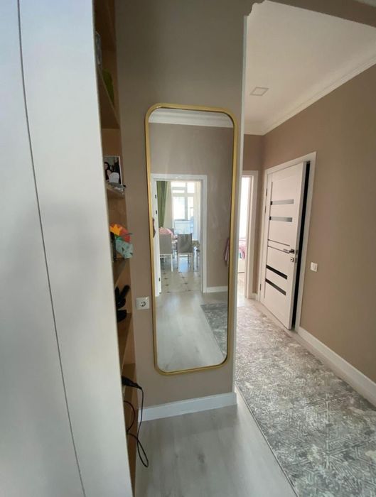 Стильные зеркала с подсветкой