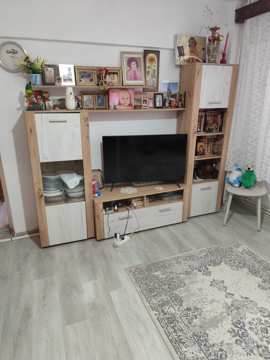 Vând apartament 3 camere