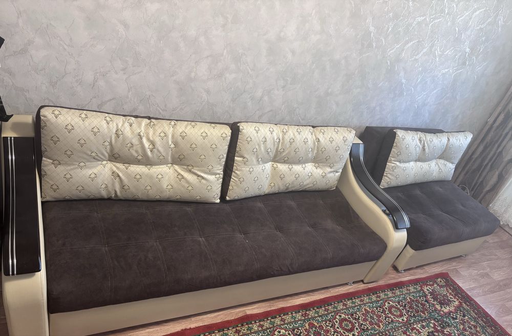 Продам диван ,70 тыс,б/у ,самовывоз