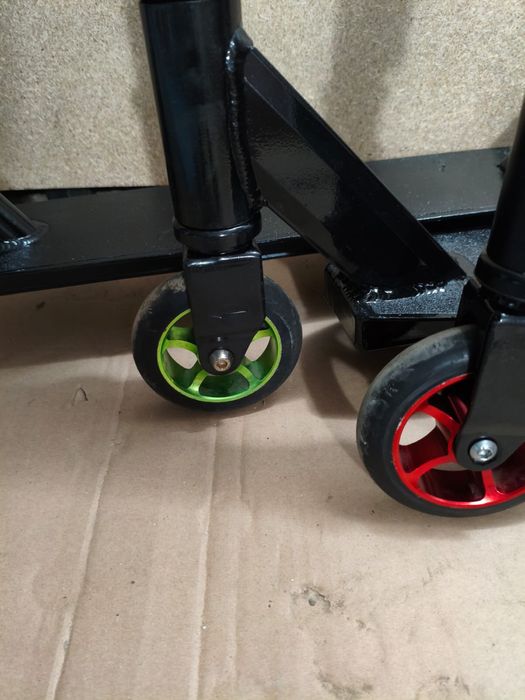 Трюковые самокаты.