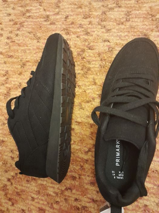 Маратонки Primark