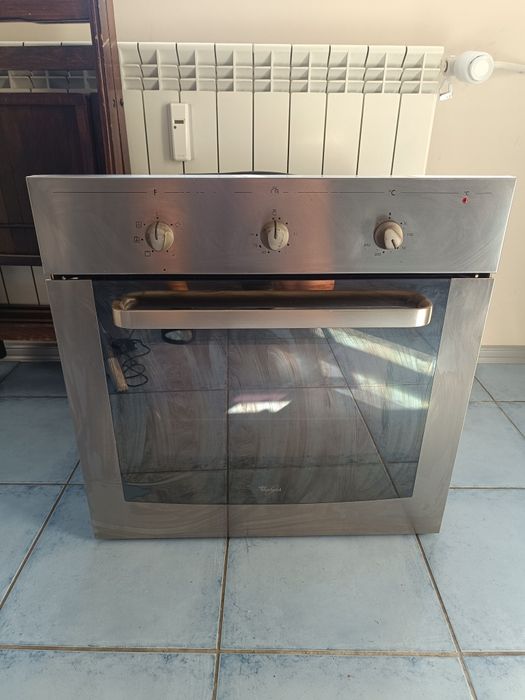 Фурна за вграждане Whirlpool