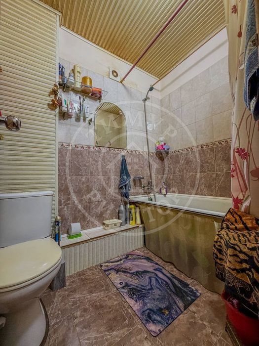 2/2/4 Ялангач,IT PARK,ориентир кафе Комплемент,кирпич, балкон 2*6