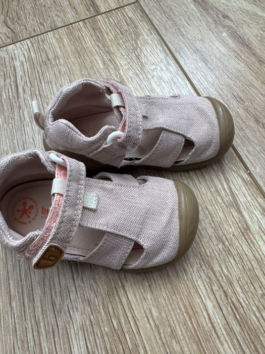 Vand Biomecanics  pentru fete marimea 20