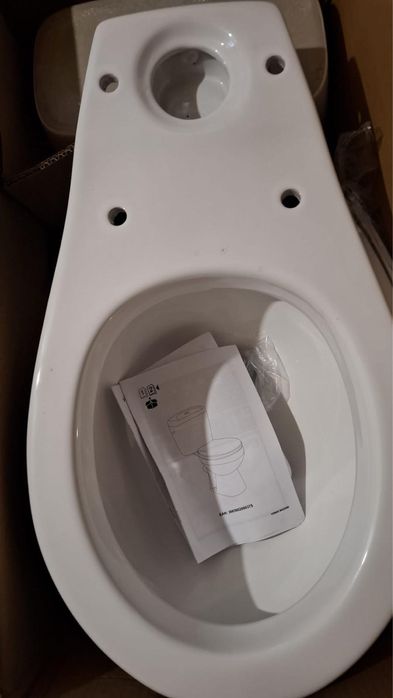 Vas toaleta nou cu bazin ceramic
