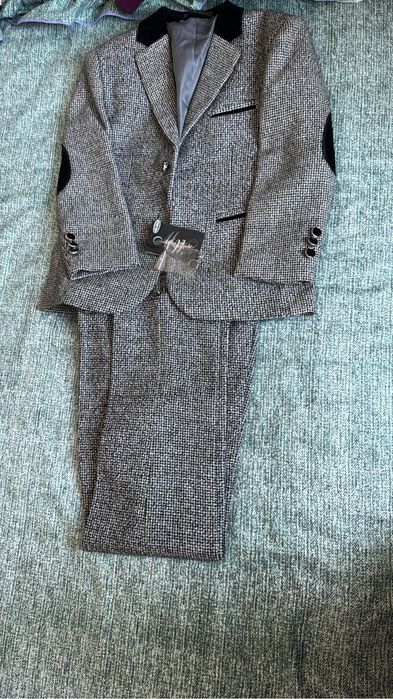 Продам костюм на мальчика