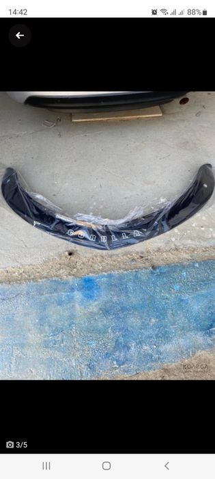 Мухобойник тойото королла