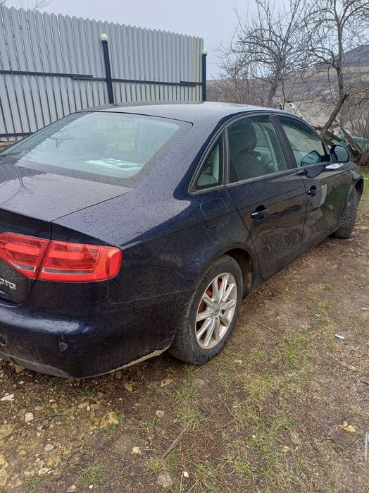 Vand audi a4 b8 2.0
