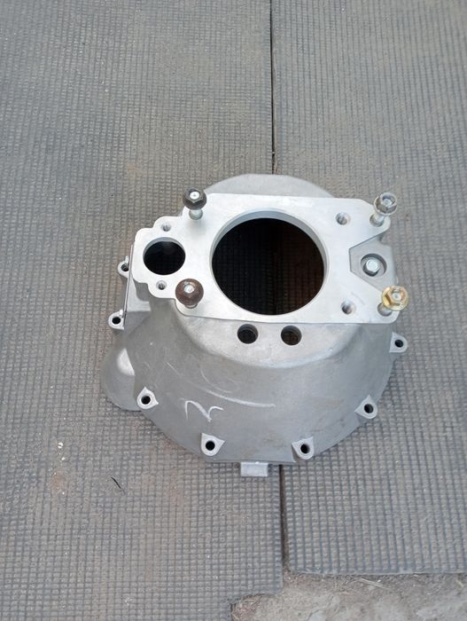 Колокол змз 409 кожух кпп уаз