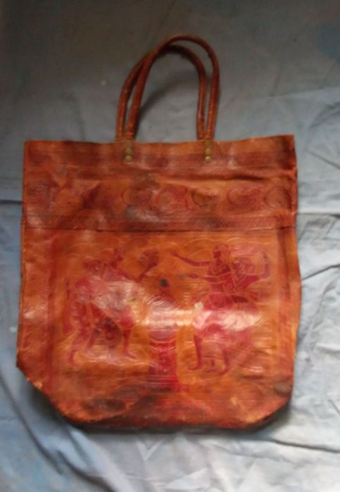 Индийская кожаная сумка