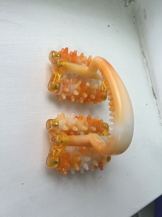 Продам массажер для тела