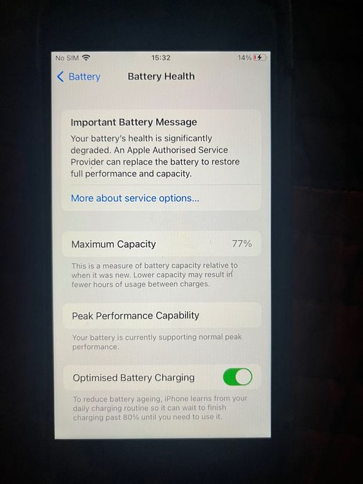 iPhone 7 32GB с противоударен калъф UAG