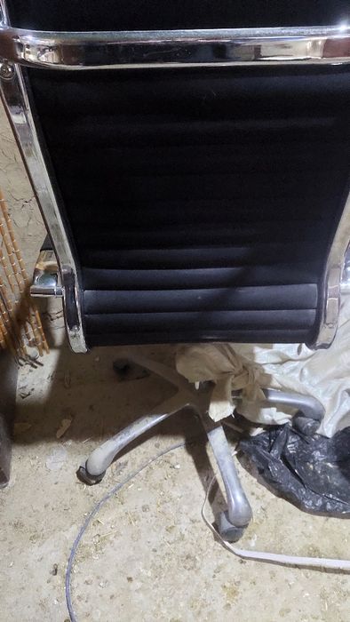 Продаётся офисное кресло