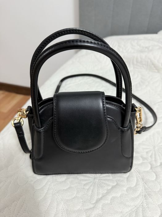Черная кожаная сумка Zara