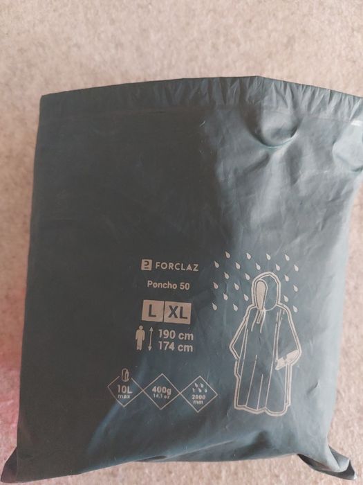 Дождевик / пончо Decathlon Forclaz 50