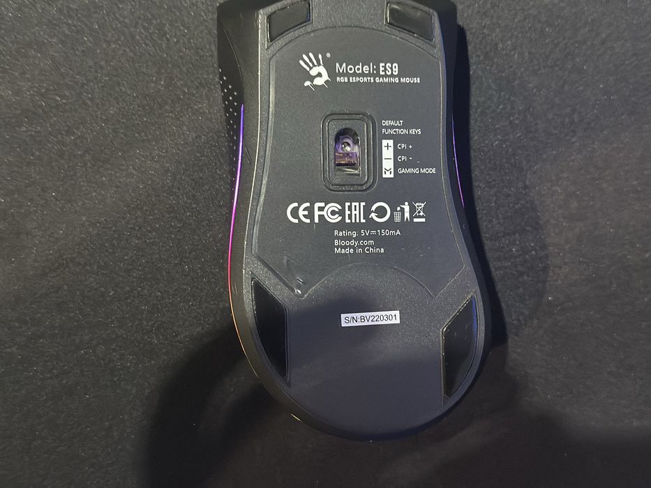 Продавам геймарска мишка bloody es9 rgb esports Gaming mause