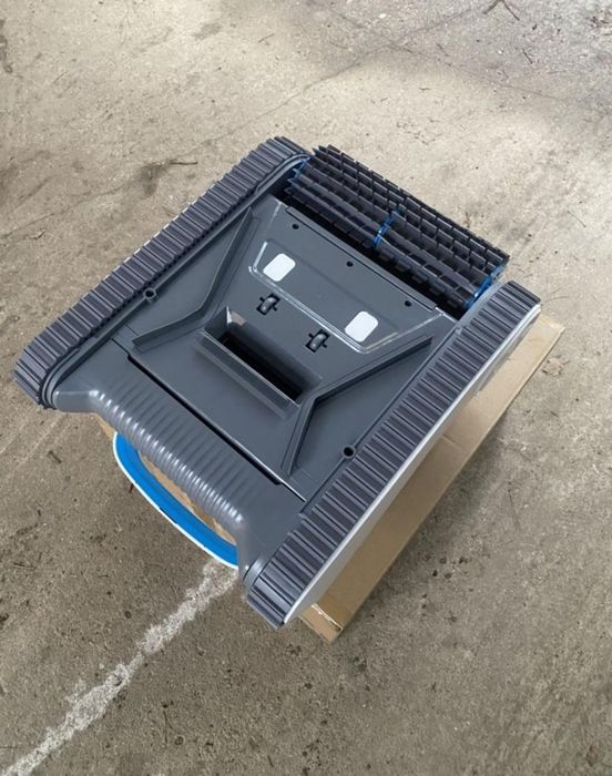 Робот пылесос для бассейна AIRROBO