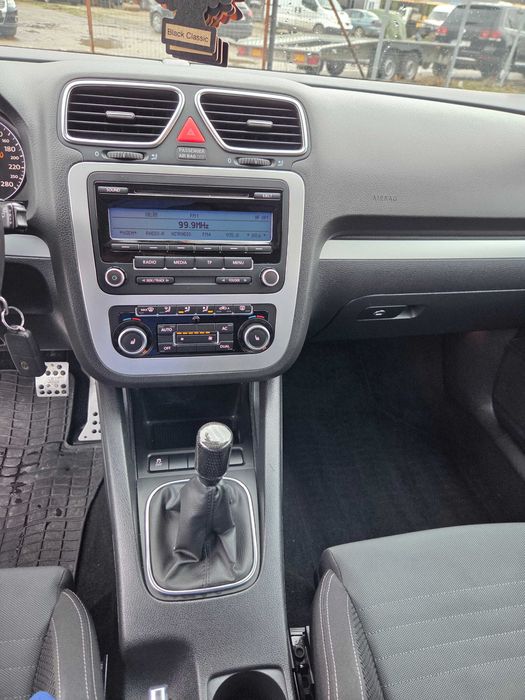 Ocazie 4800e fix Volkswagen Scirocco R-line 2011 1.4tsi 160cp E5