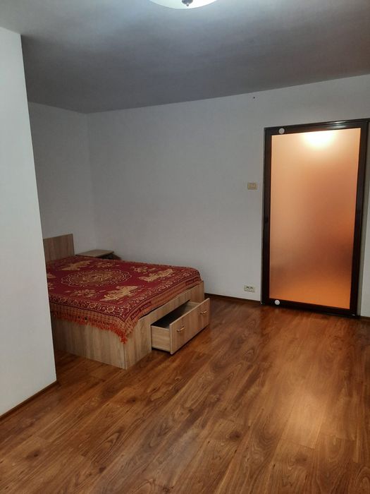 Garsoniera pentru închiriere