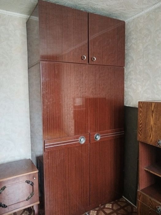 Мебель даром отдам