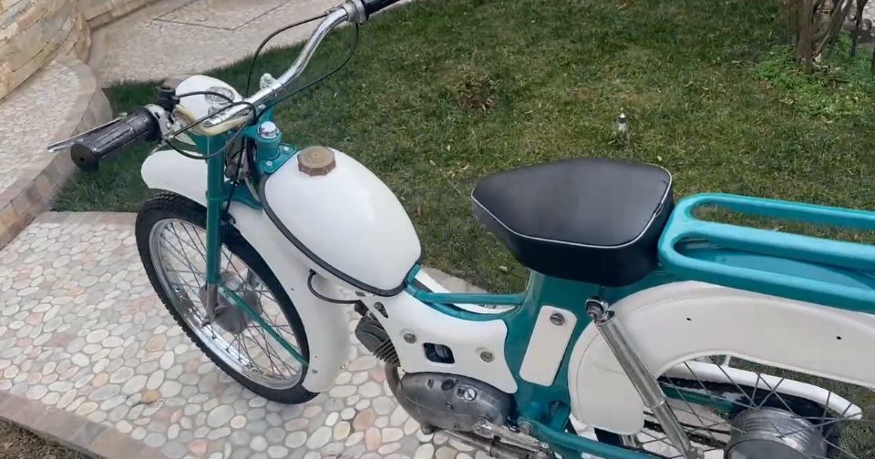 Продаётся ретро мопед рига 3 в идеальном состоянии
