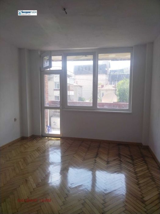 Тристаен тухлен апартамент до ДСК гр. Шумен