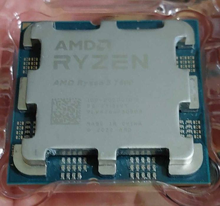 AMD Ryzen 9 7950X3D, 16/32-ядрен, АМ5