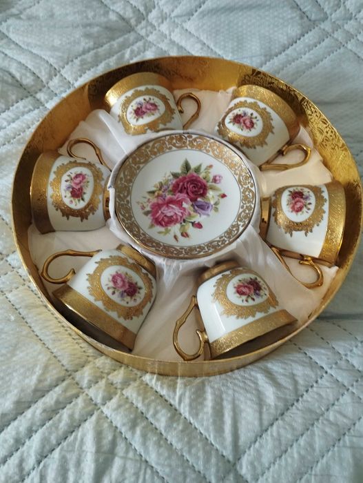 Продавам сервиз за кафе или чай