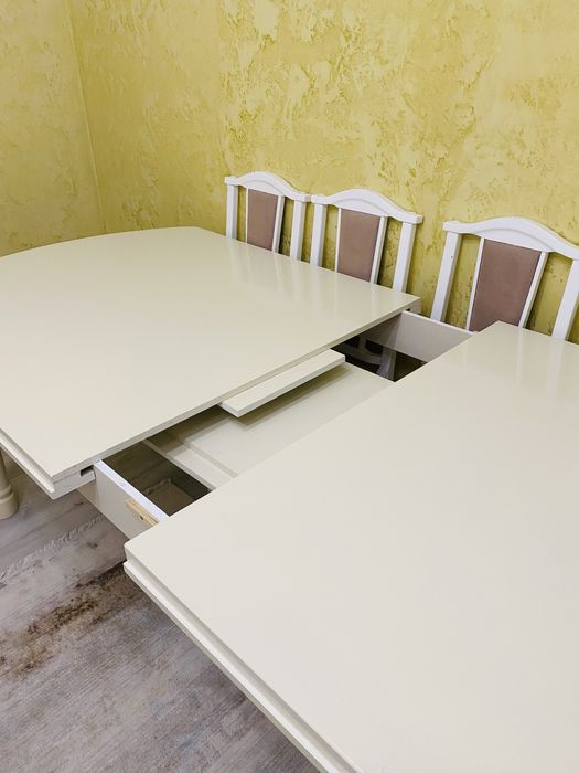 Продам стол 2,5м- 3м