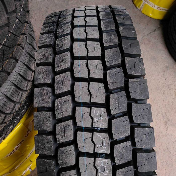Фураларга 315/70R22.5 размер орқа тигачга балонлар бор