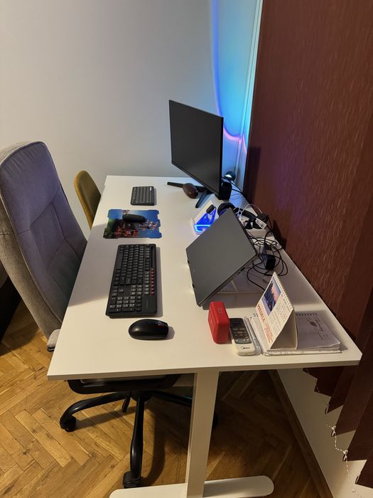 Продавам бяла маса 160x80x74