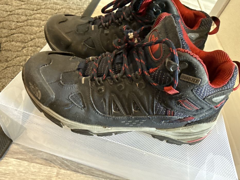 Продам ботинки мужские