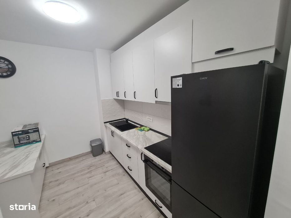 Inchiriez ap. 2 camere ADORA PARK 6 LUX, NOU, Parcare, 2 Smart Tv — fotografia 2
