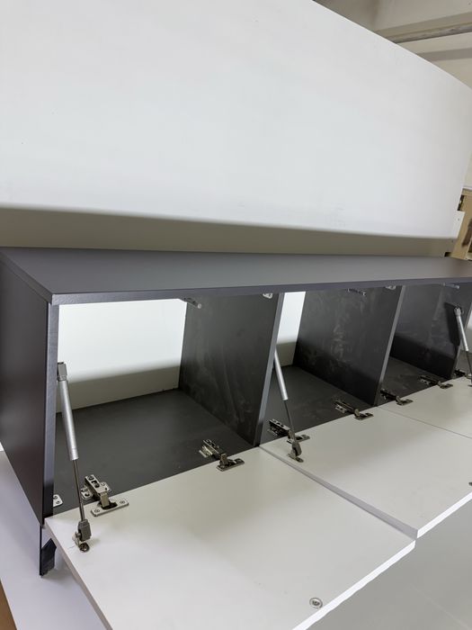 Продам тв тумбу из мдф