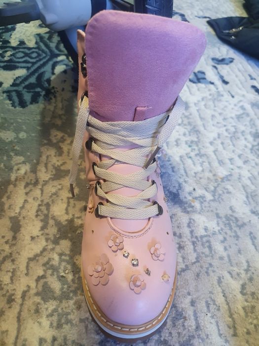 Продаётся сапоги внутри мех