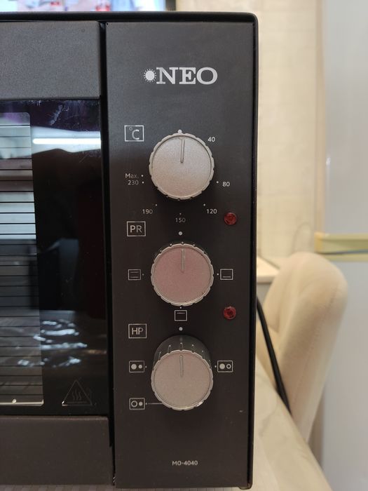 Электрическая духовка с двумя конфорками