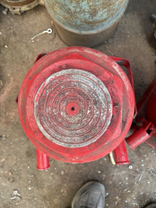 Домкраты и подставки