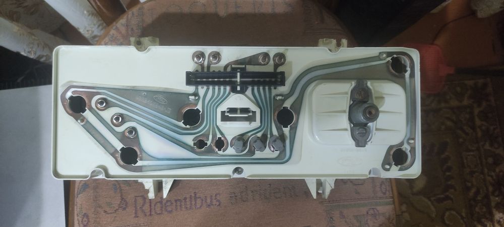 Табло от форд сиерра с тахометром