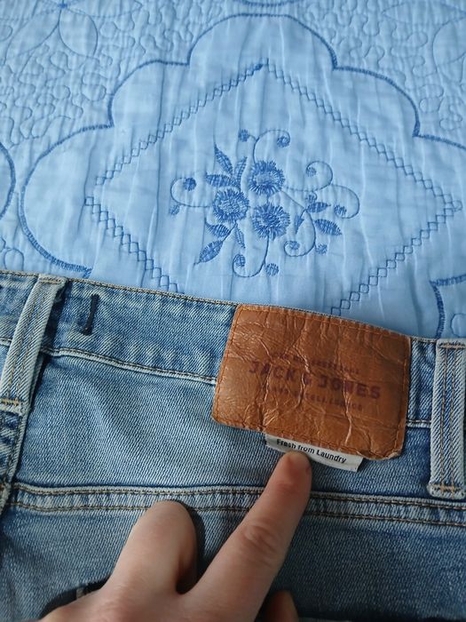 Blugi barbati Jack Jones