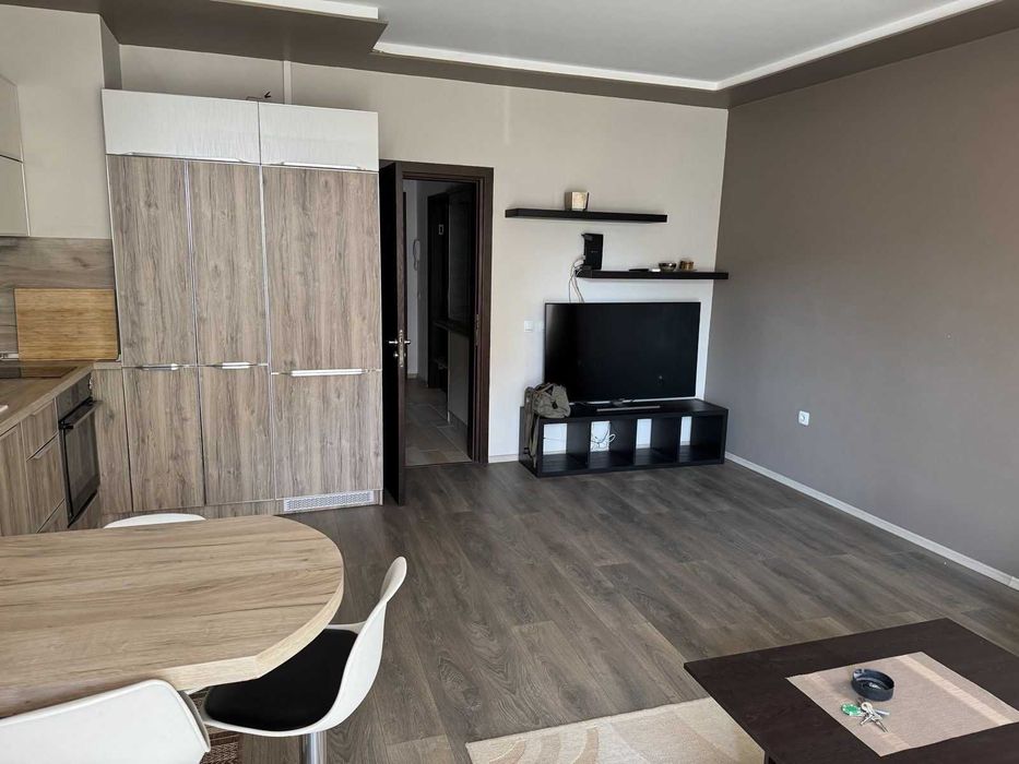 Дава се под наем Двустаен апартамент в Пловдив, Център - 60 кв.м за 500 € - Снимка #2