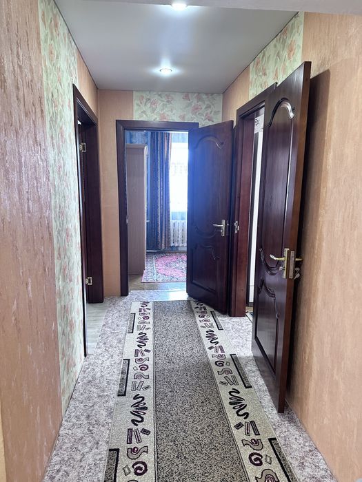 большой кирпичный дом