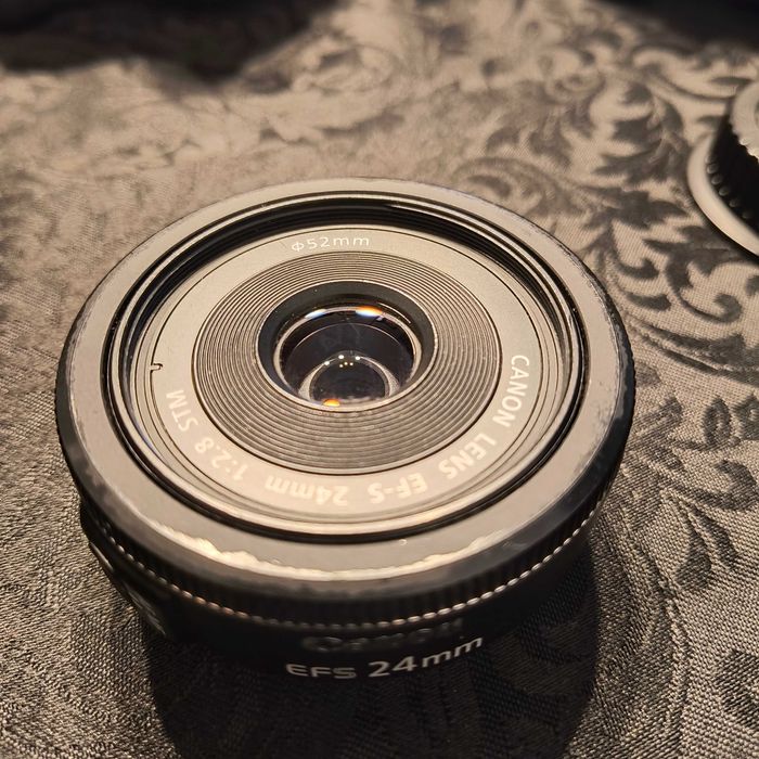 DSLR crop Canon 100D