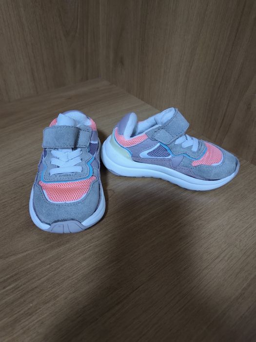 Кроссовки Zara для девочек и для мальчиков!