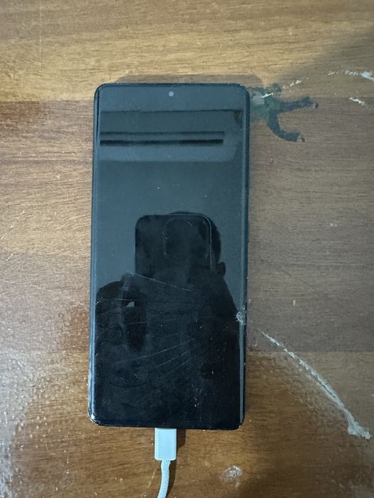 Samsung S21 ultra sotiladi arzon narxda