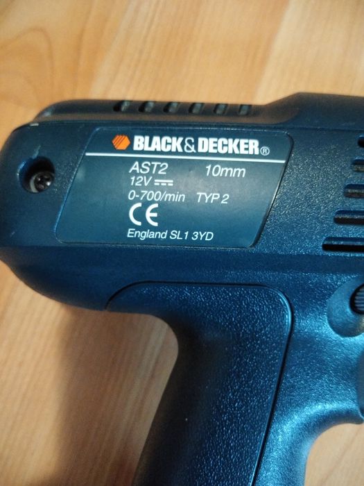 Bormașină black&decker 12v