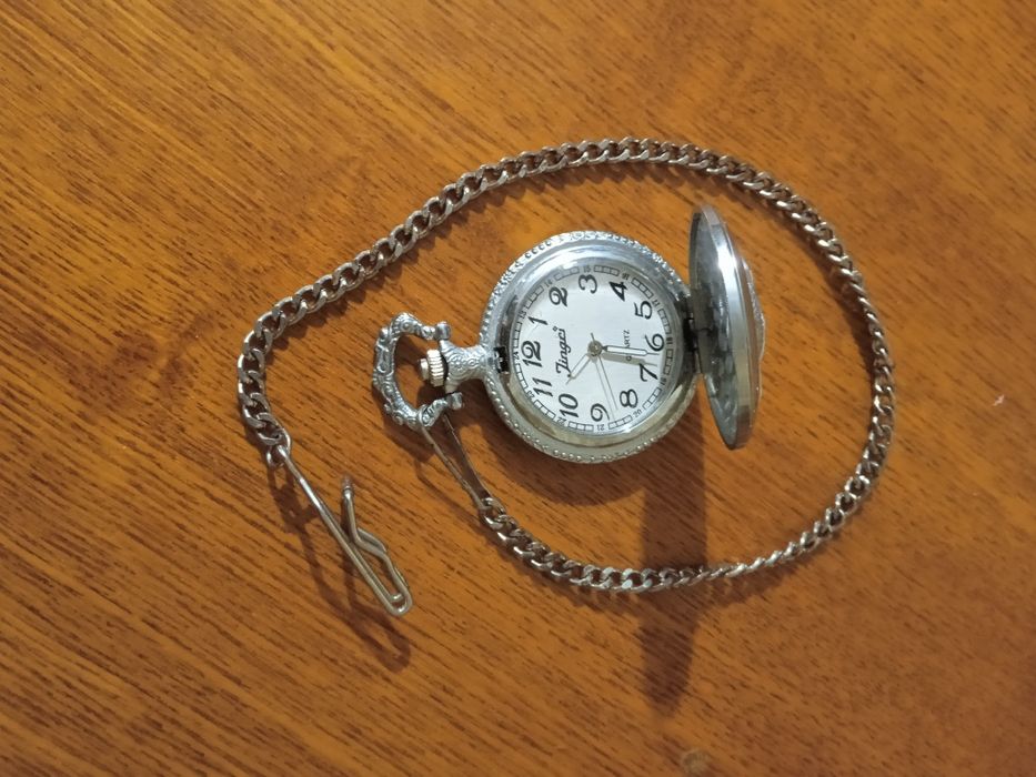 Часы мужские, кварц и Карманные.