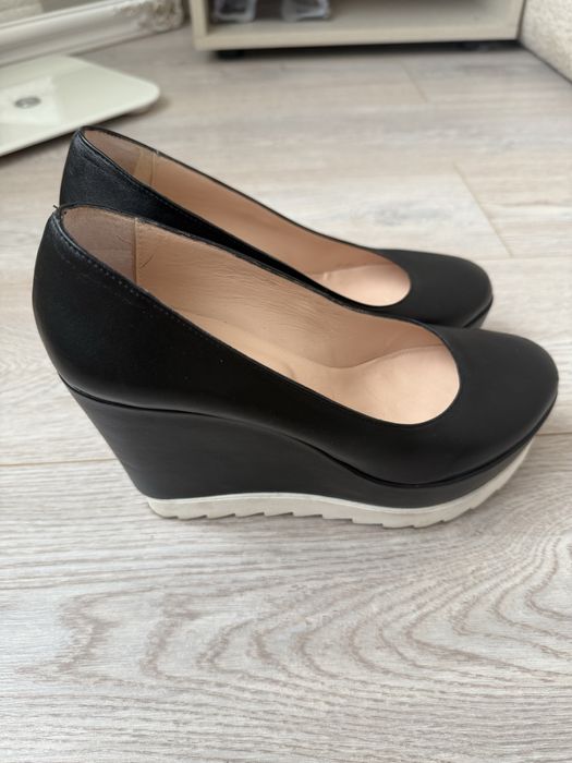 Обувки на платформа от ест кожа